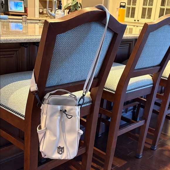 Magnetic Bottle Bag - Cream - Picture 4 of 6